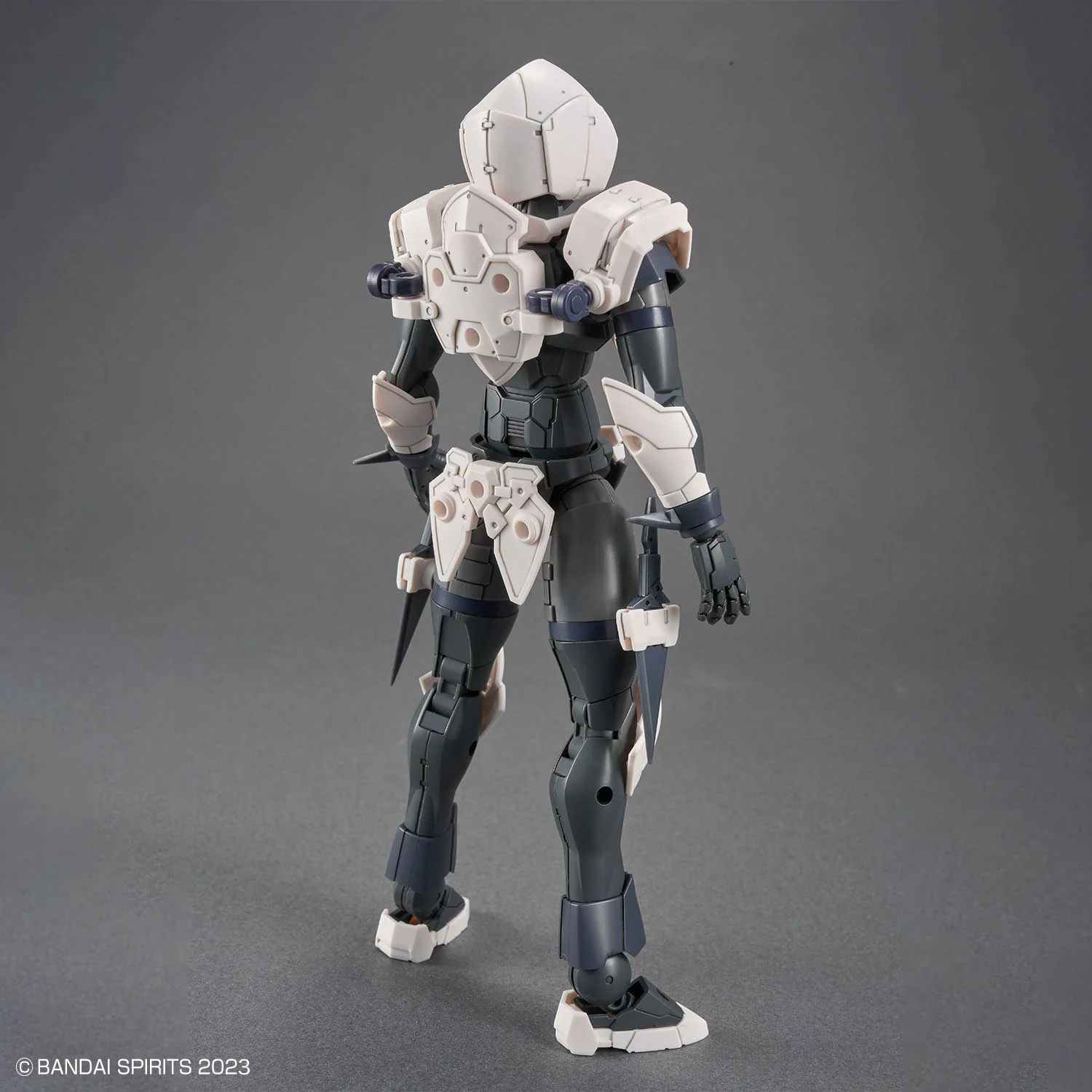 Bandai 30 Minutes Fantasy 30MF #11 Rosan Assassin Model Kit - Image 4