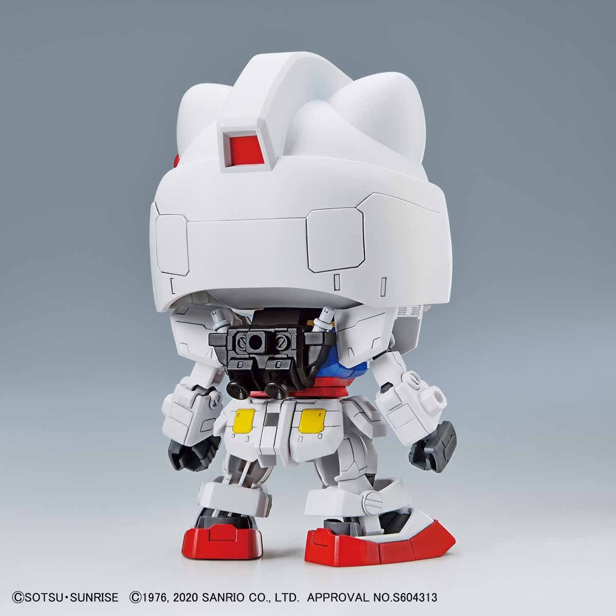 Bandai Hello Kitty x SD Gundam EX-Standard RX-78 Gundam Model Kit - Image 10