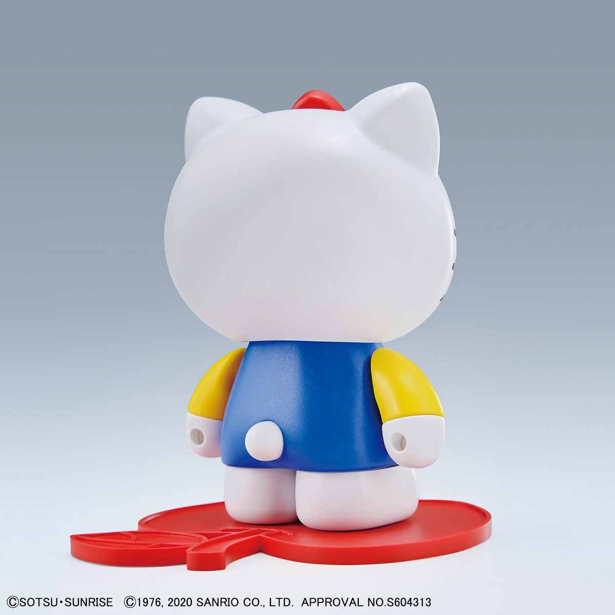 Bandai Hello Kitty x SD Gundam EX-Standard RX-78 Gundam Model Kit - Image 4