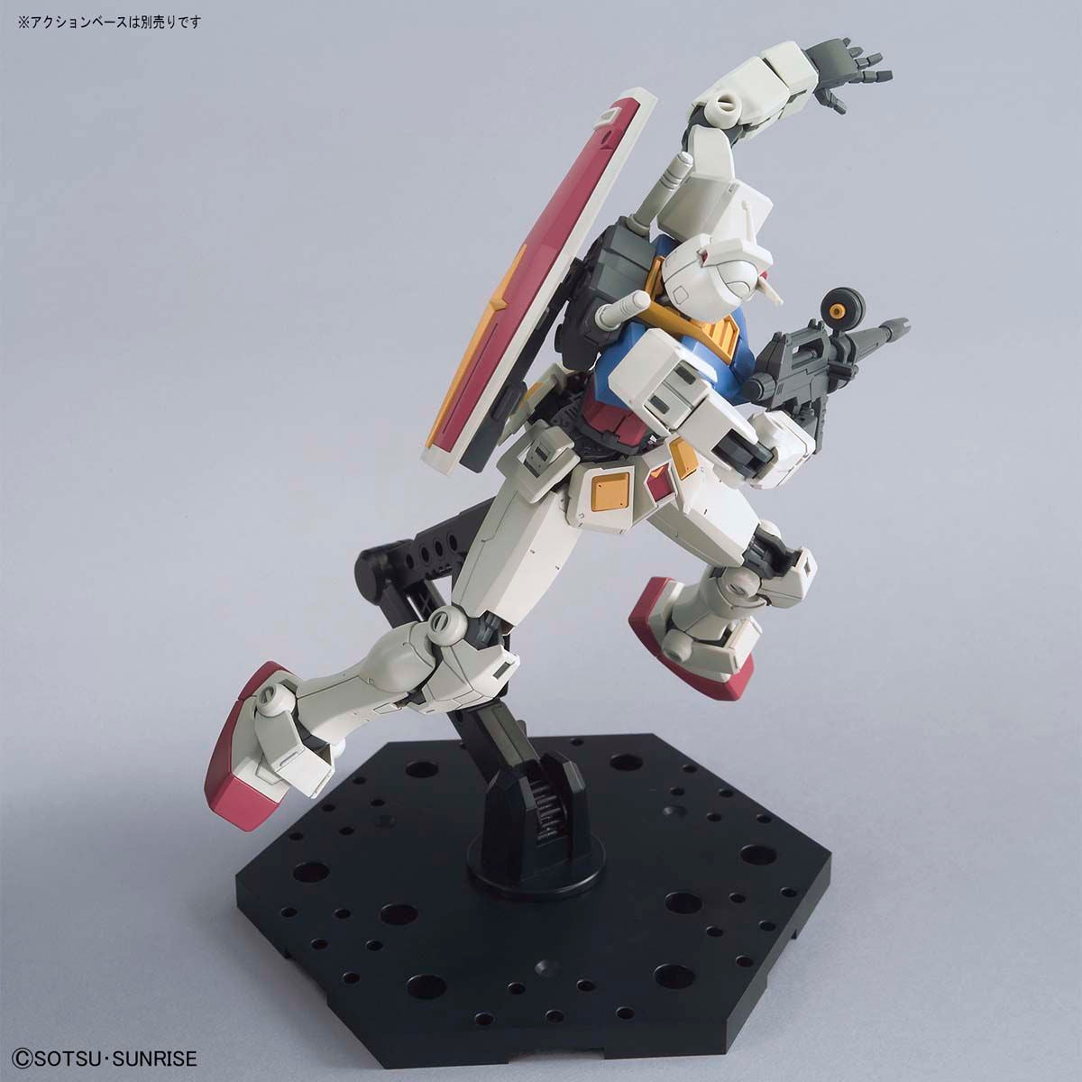 Bandai HG 1/144 RX-78-2 Gundam (Beyond Global) Model Kit - Image 10
