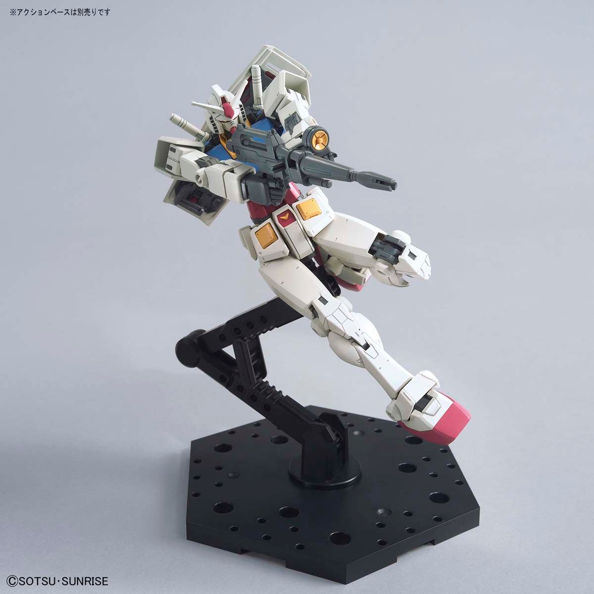 Bandai HG 1/144 RX-78-2 Gundam (Beyond Global) Model Kit - Image 11
