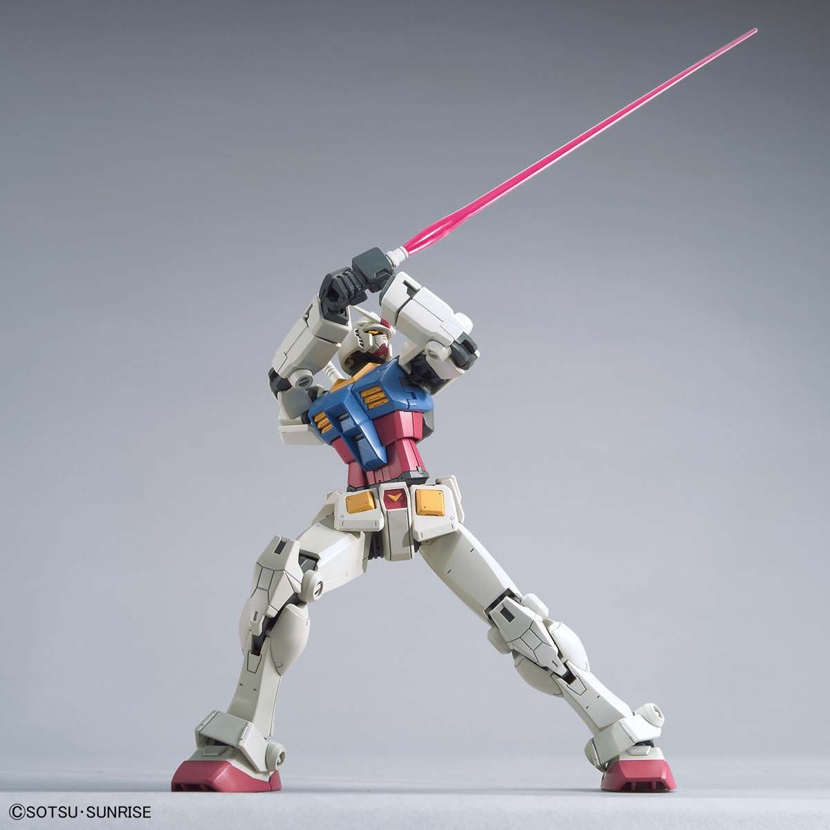 Bandai HG 1/144 RX-78-2 Gundam (Beyond Global) Model Kit - Image 5