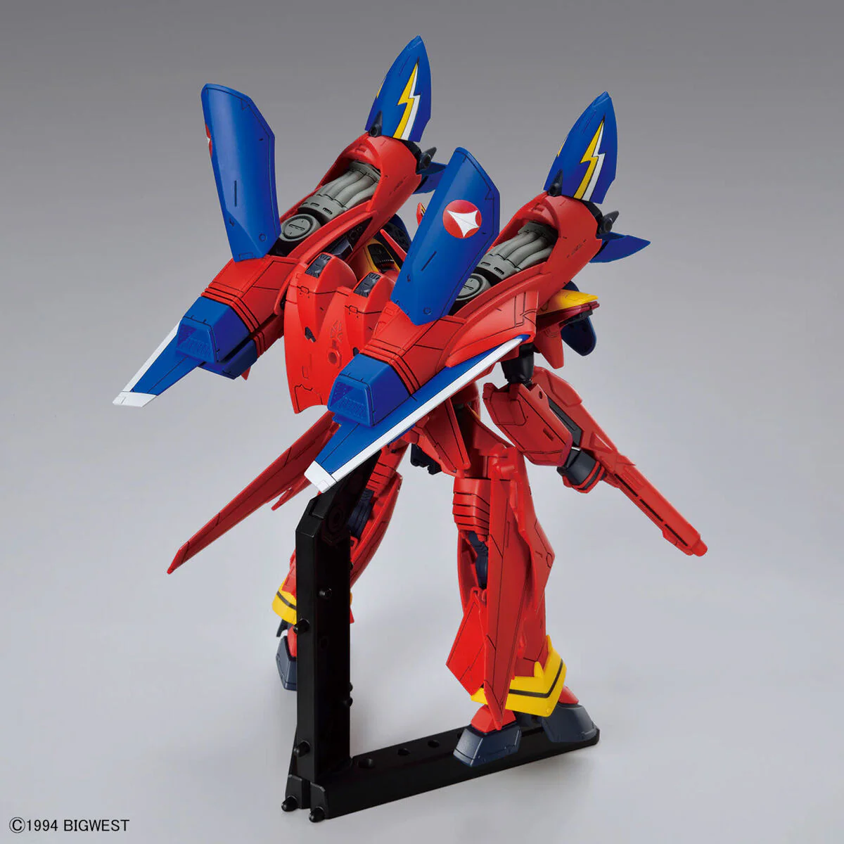 Bandai Macross 7 HG 1/100 VF-19 Custom Fire Valkyrie with Sound Booster Model Kit - Image 4