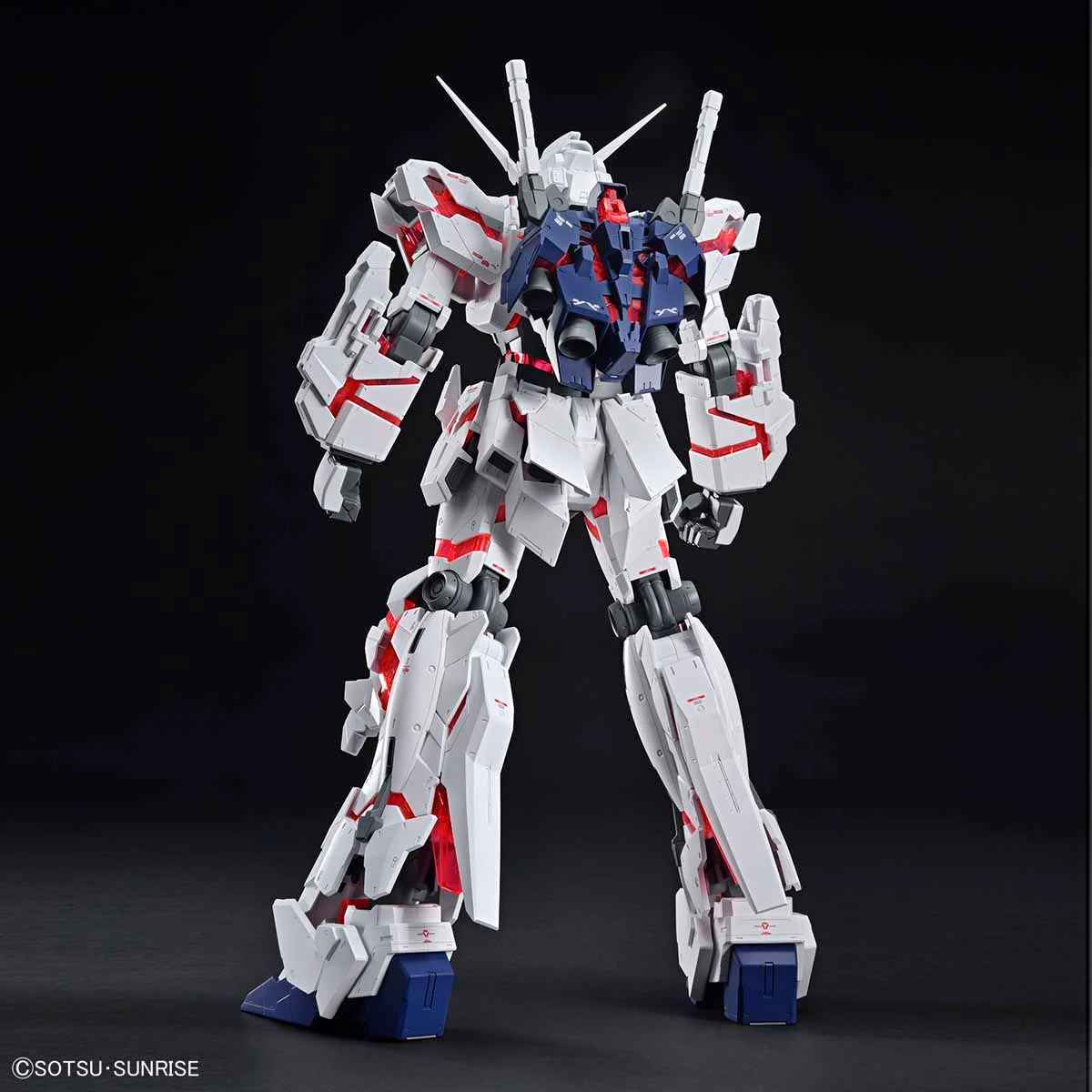 Bandai Mega Size Model 1/48 RX-0 Unicorn Gundam (Destroy Mode) Model Kit - Image 9