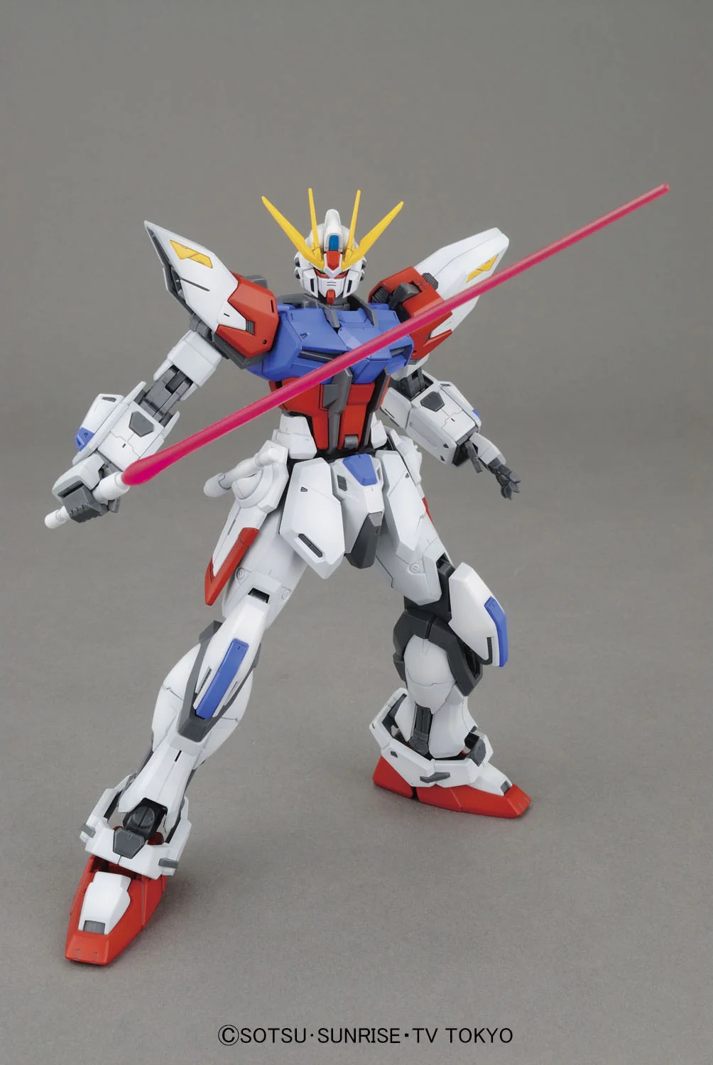 Bandai MG 1/100 GAT-X105B/FP Build Strike Gundam Full Package Model Kit - Image 6