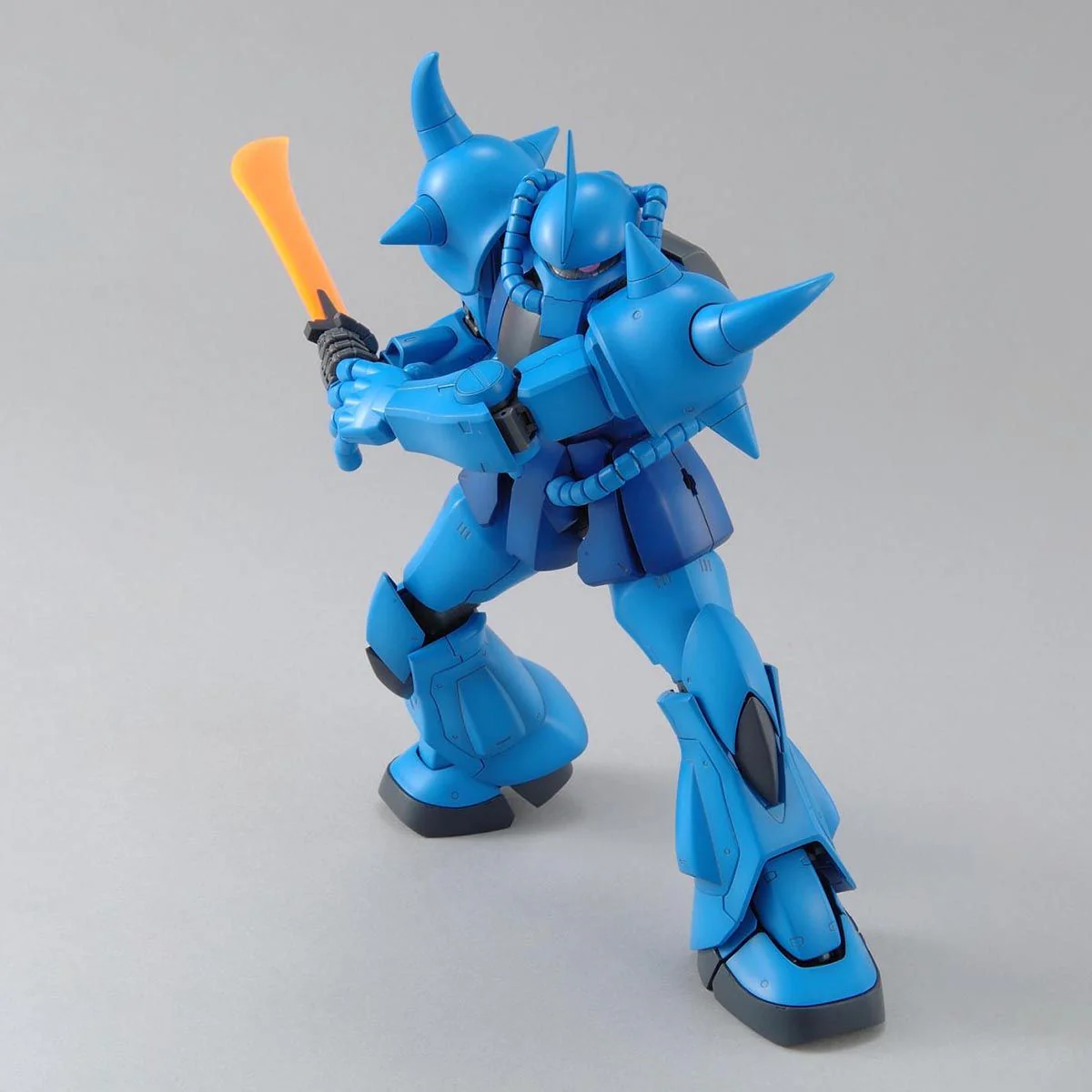Bandai MG 1/100 GOUF Ver 2.0 Model Kit - Image 4