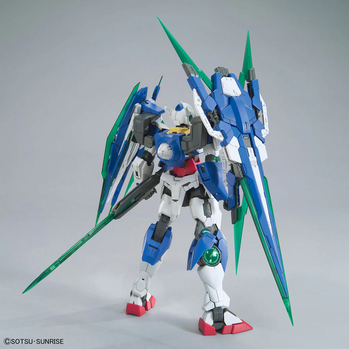 Bandai MG 1/100 Gundam 00 QAN[T] Full Saber Model Kit - Image 3