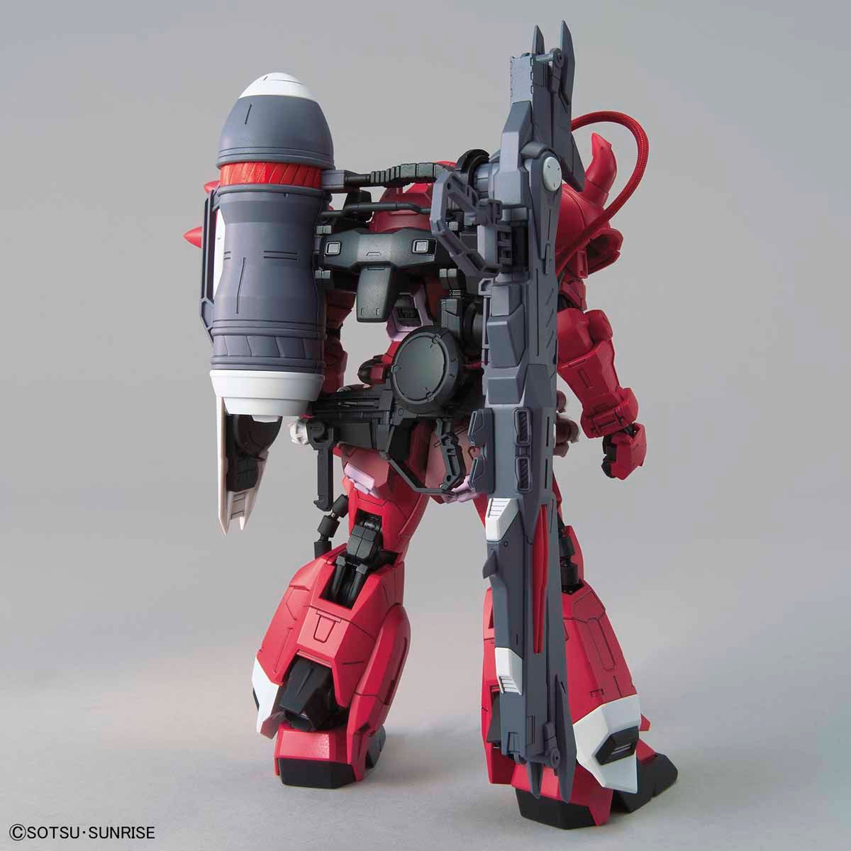 Bandai MG 1/100 Gunner Zaku Warrior (Lunamaria Hawke Custom) Model Kit - Image 4