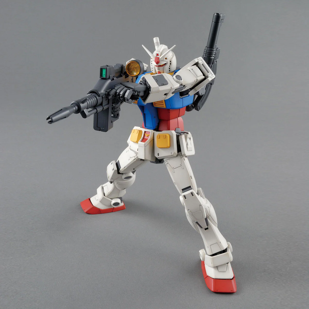 Bandai MG 1/100 RX-78-02 Gundam The Origin Model Kit - Image 3