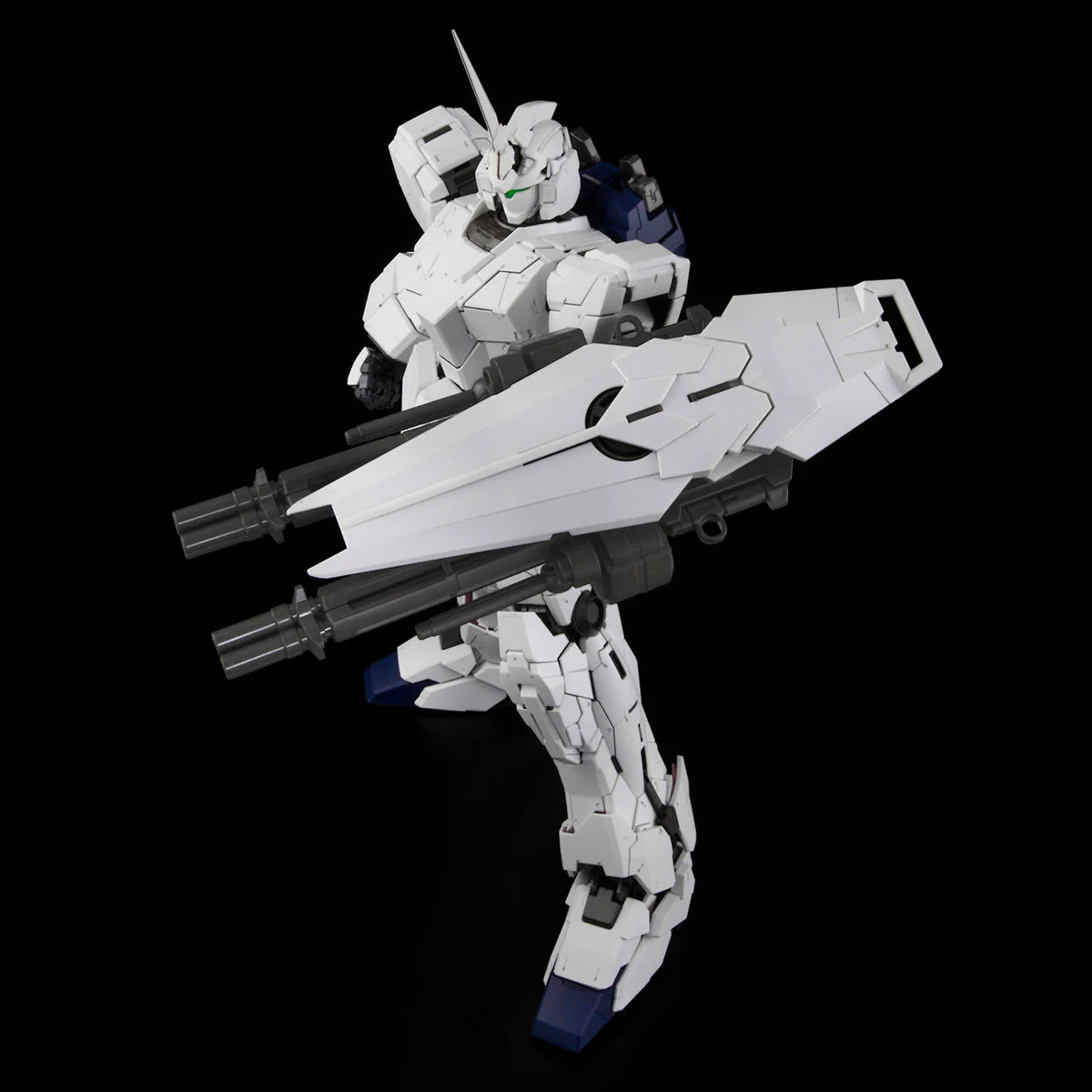 Bandai PG 1/60 RX-0 Unicorn Gundam Model Kit - Image 4